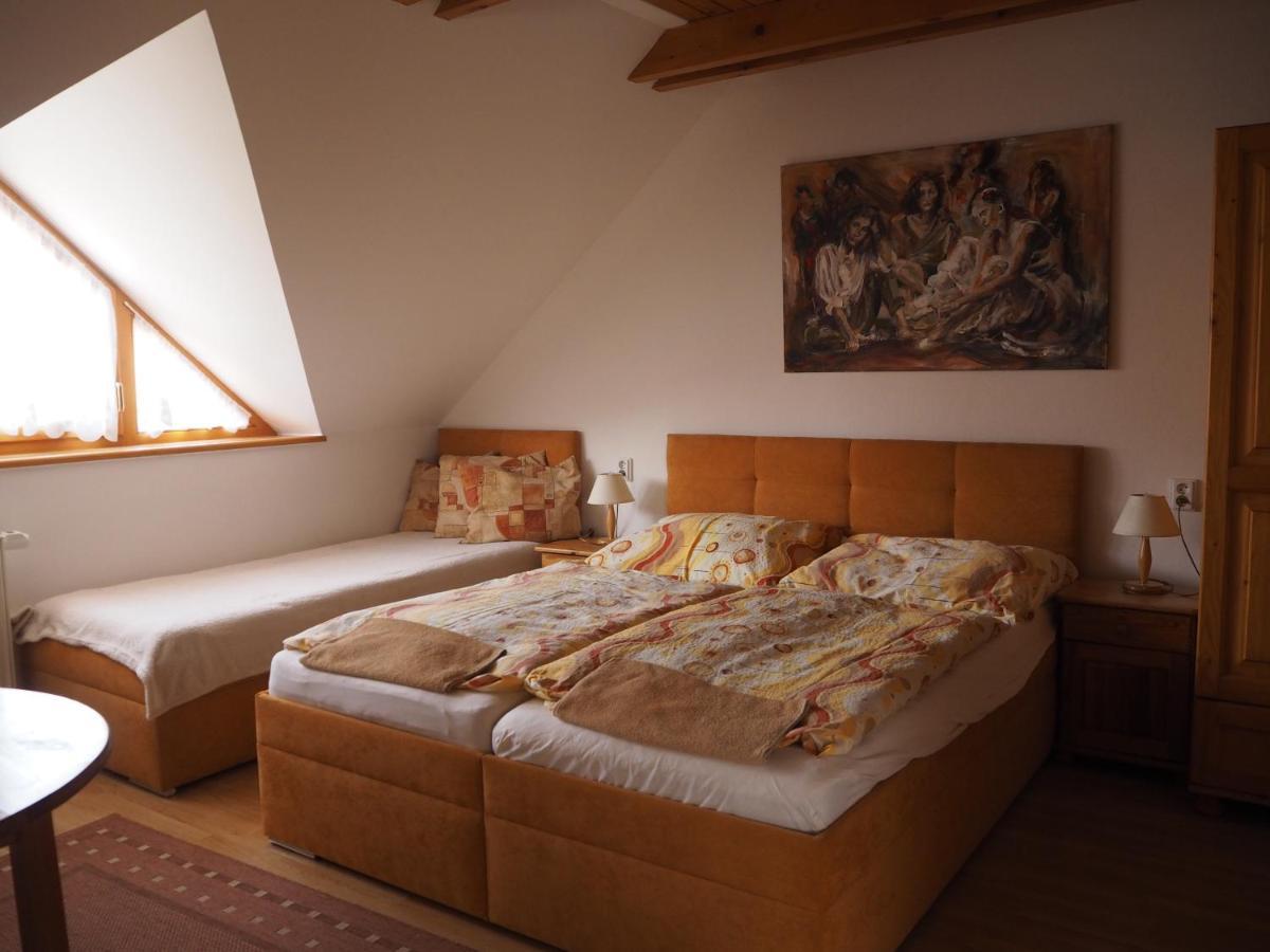 Privat Alenka Otel Liptovský Mikuláš Dış mekan fotoğraf