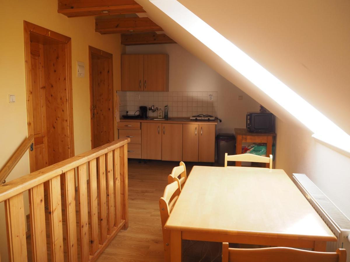 Privat Alenka Otel Liptovský Mikuláš Dış mekan fotoğraf