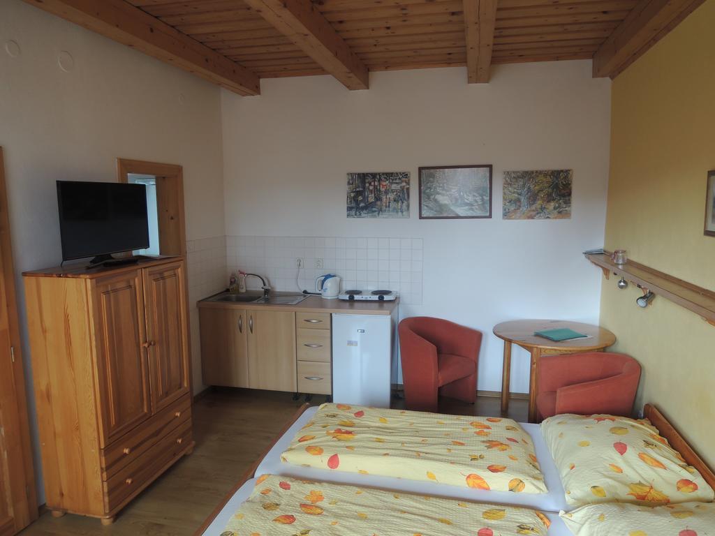 Privat Alenka Otel Liptovský Mikuláš Dış mekan fotoğraf